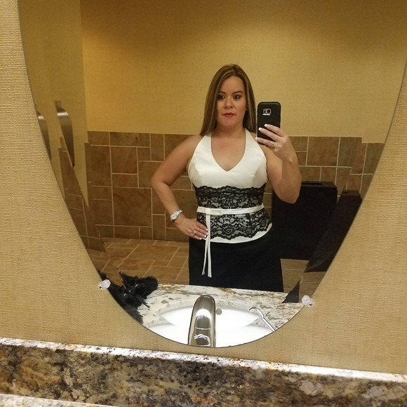 Fashion, Classy, Chic Items - Picture 3 of 7